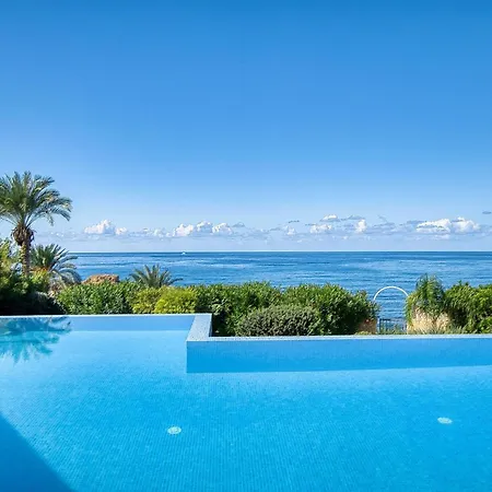 Seafront 1 Villa *